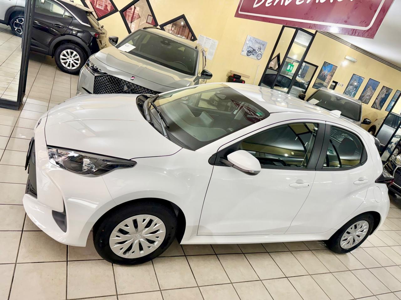 Toyota Yaris 1.5 Hybrid 5 porte Active