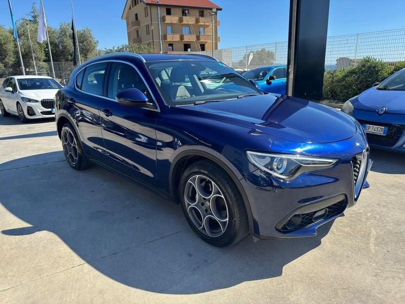 Alfa Romeo Stelvio 2.2 Turbo Diesel 180CV AT8 RWD Executive