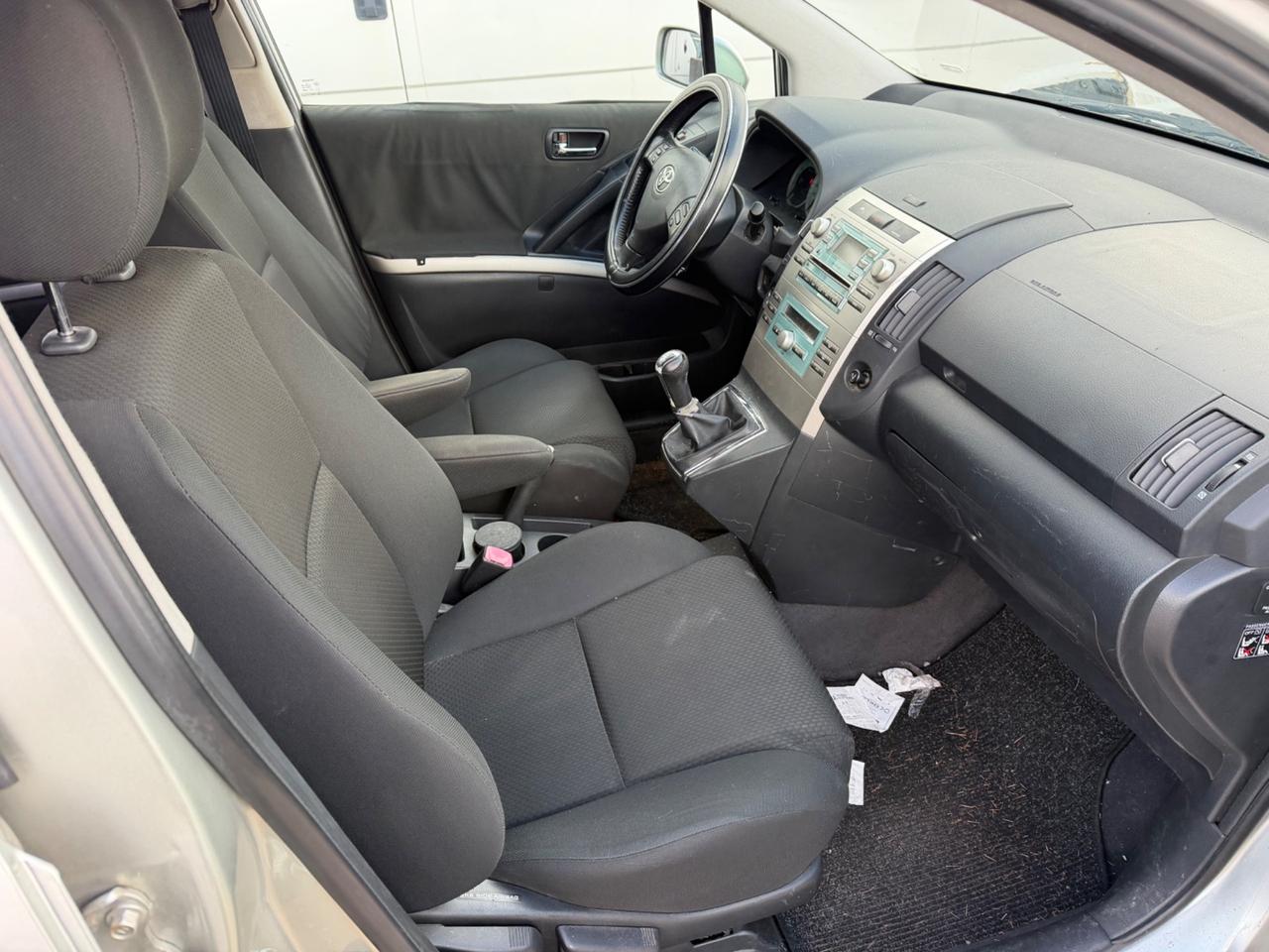 Toyota Corolla Verso 1.8 16V