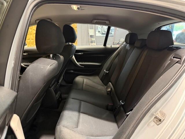 Bmw 118 Serie 1 118d Advantage 5p auto