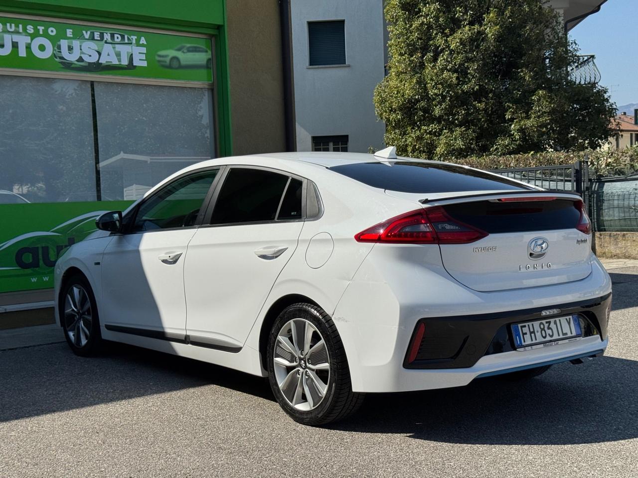 Hyundai Ioniq 1.6 Hybrid 140CV