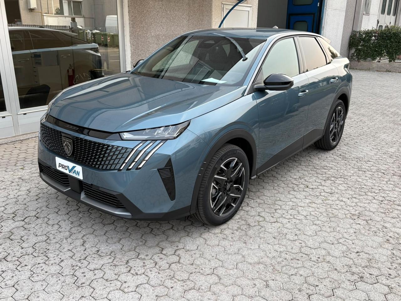 Peugeot 3008 Hybrid 145 e-DCS6 Allure Cambio Automatico
