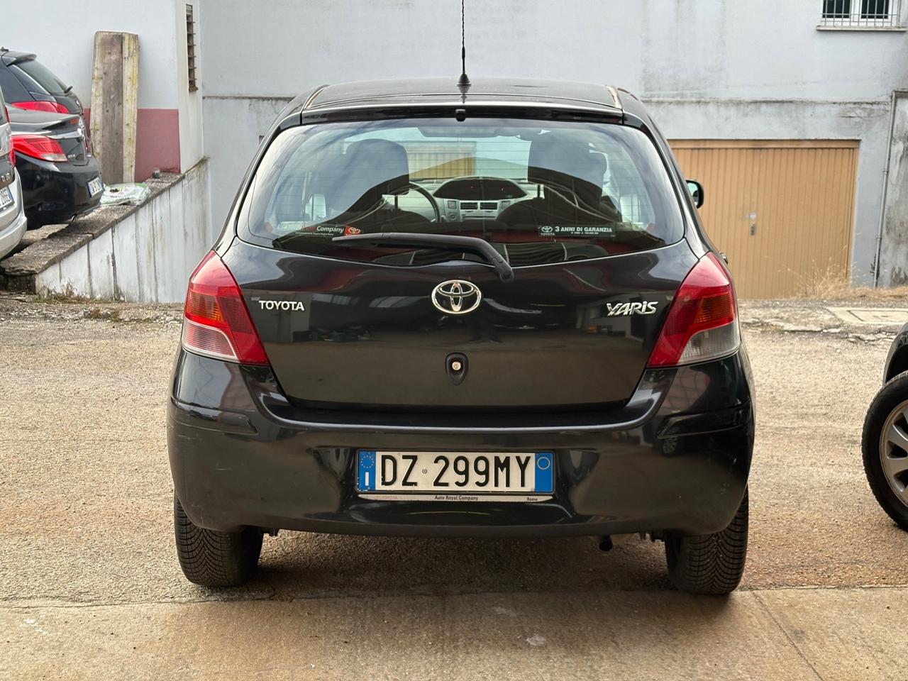 Toyota Yaris 1.0 5 porte Now