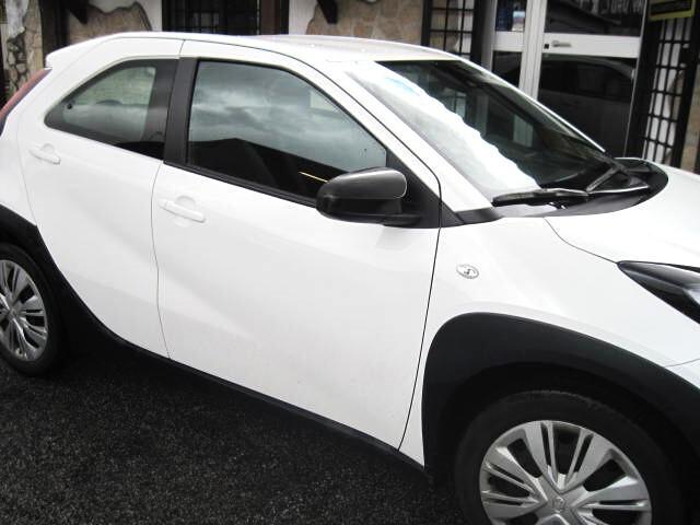 Toyota Aygo X 1.0 VVT-i 72 CV 5 porte Lounge Air S-CVT solo km 25000