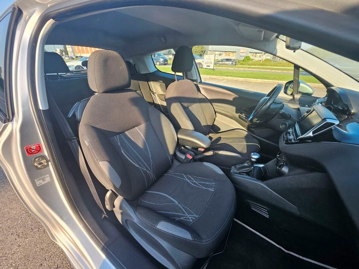 Peugeot 208 1.2 PT (vti) 12v Active 3p