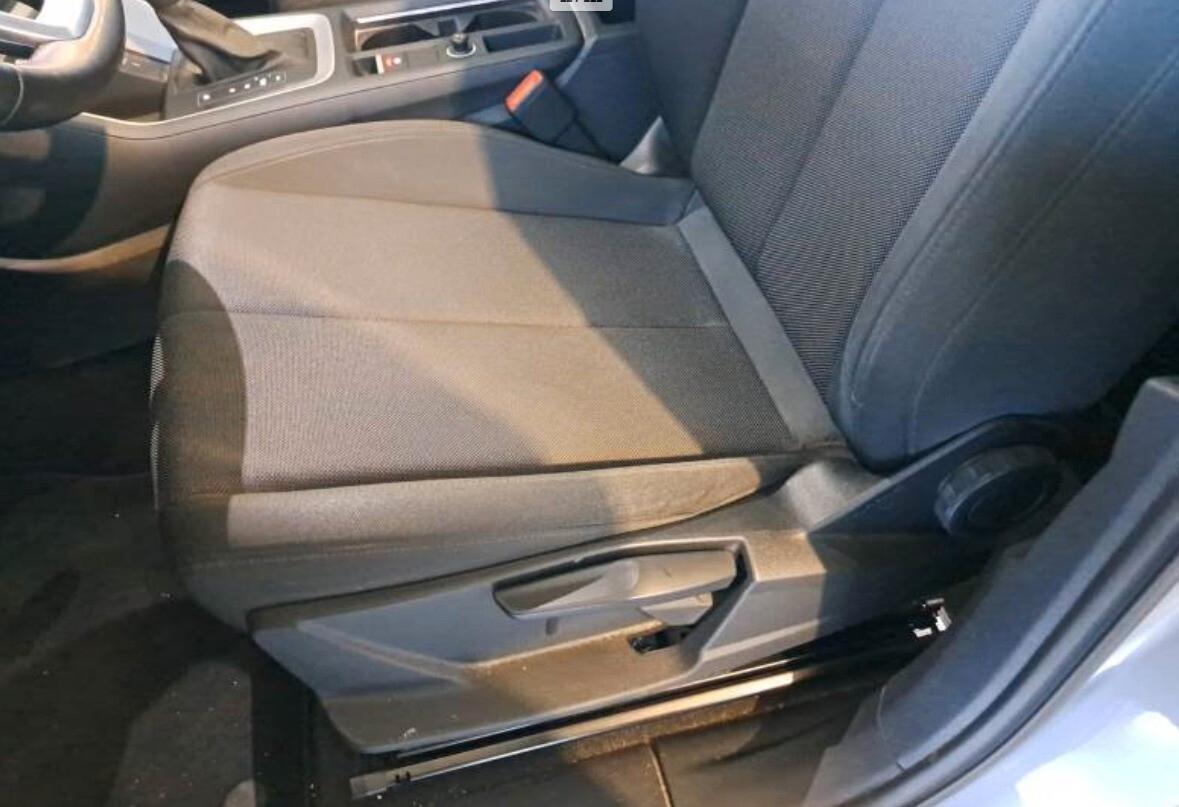 Audi Q3 35 TDI quattro S tronic Business