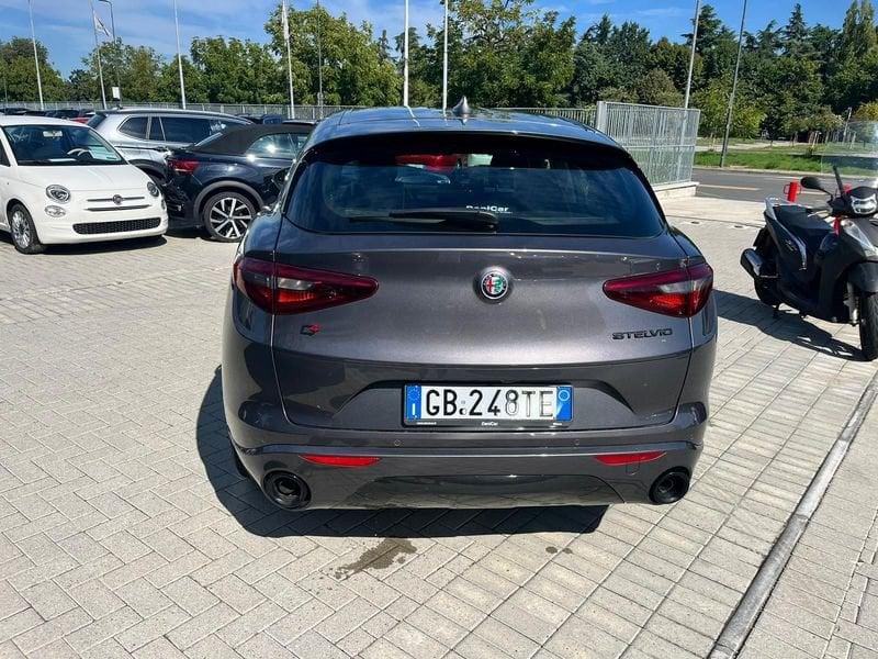 Alfa Romeo Stelvio 2.2 Turbodiesel 210 CV AT8 Q4 Veloce