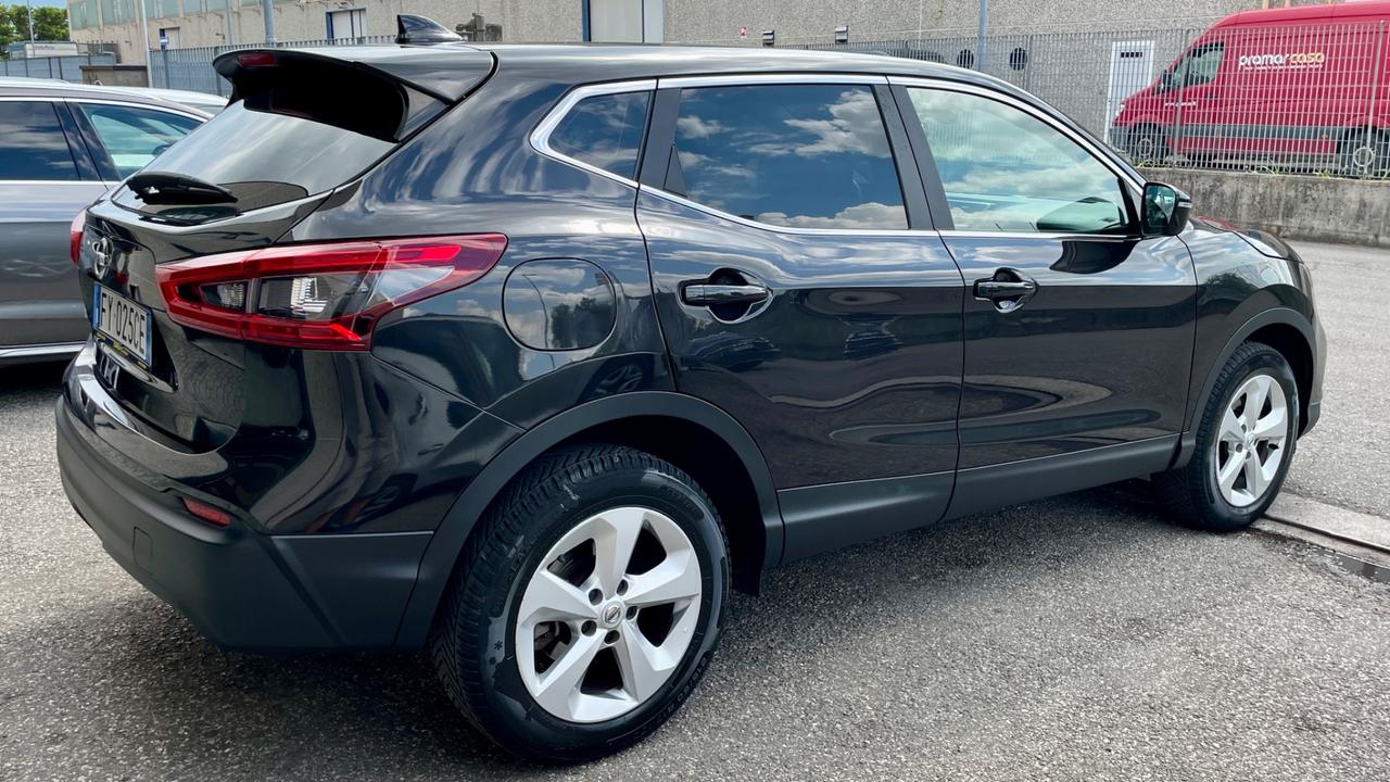 NISSAN QASHQAI 1.5 TEKNA 116CV - PACCHETTO LUCI, CAR PLAY, NEOPATENTATI