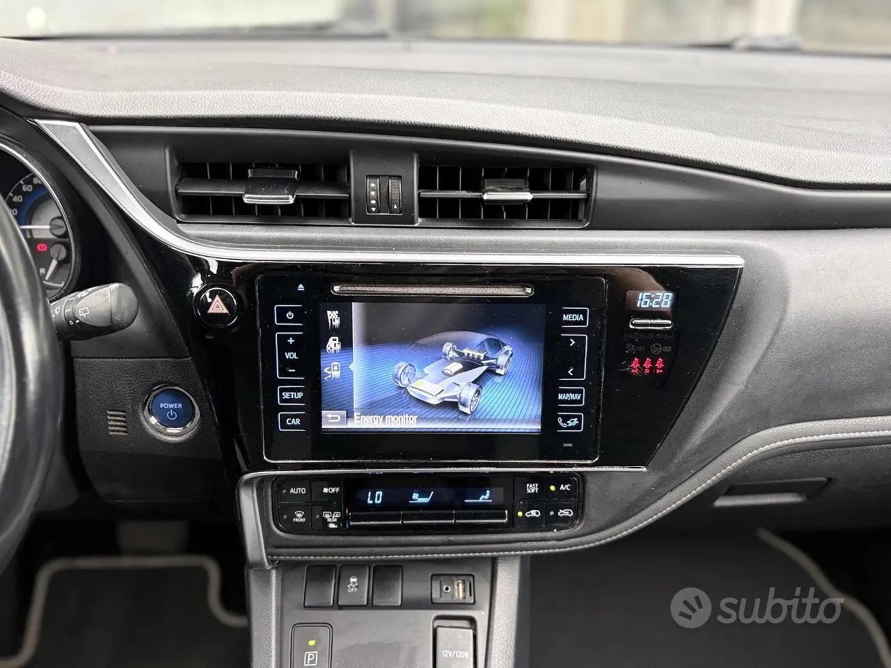 Toyota Auris 1.8 Hybrid 99CV E6 - 2018