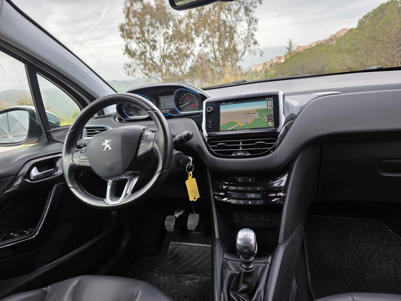 Peugeot 208 1.6 THP 156 CV 3 porte pre GTi