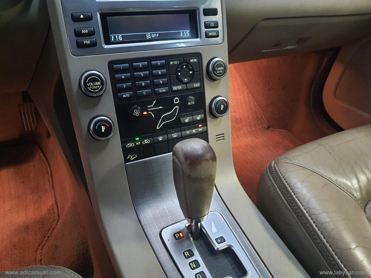 VOLVO XC70 D5 AWD