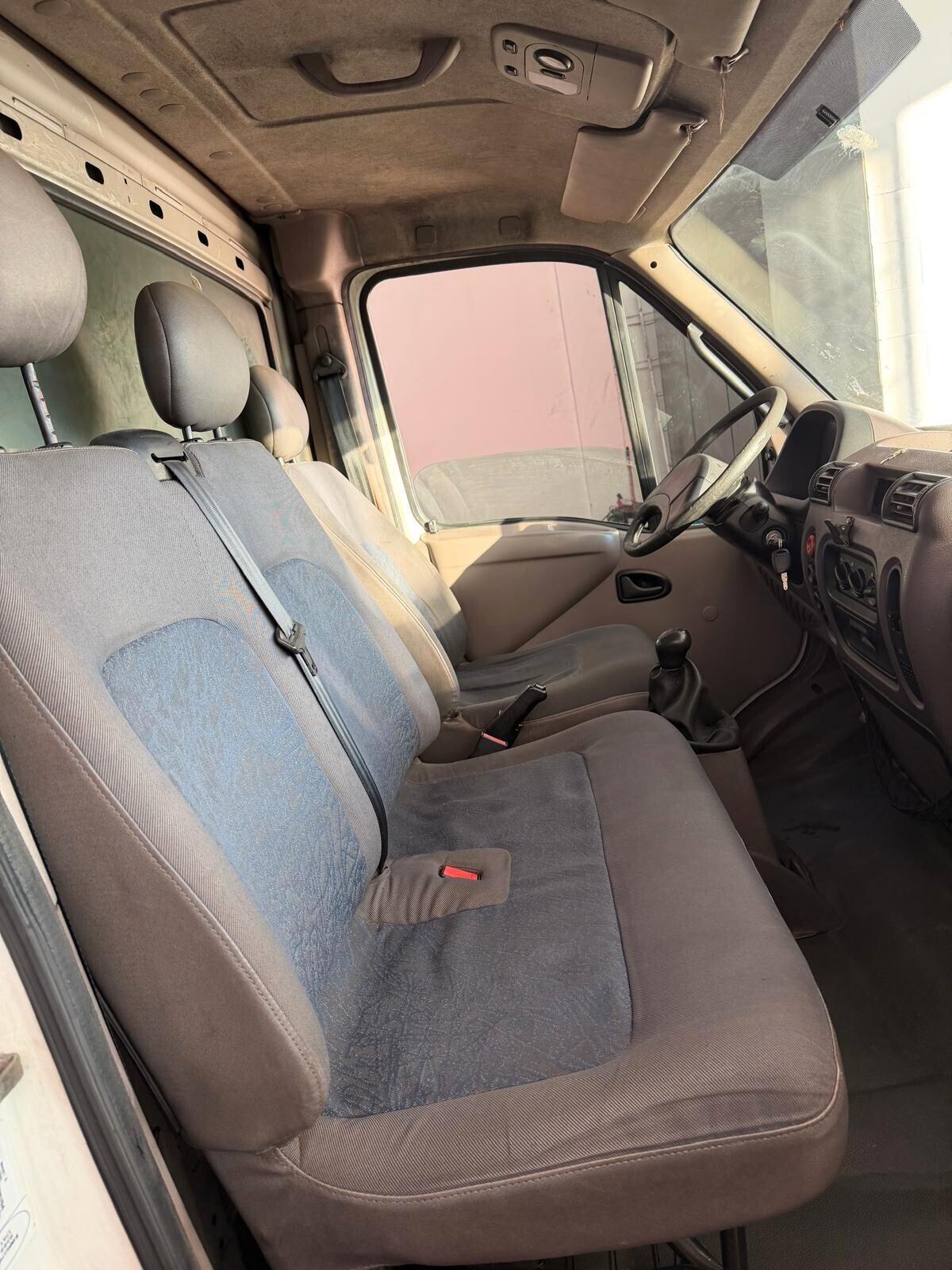 Renault Mascott 2800