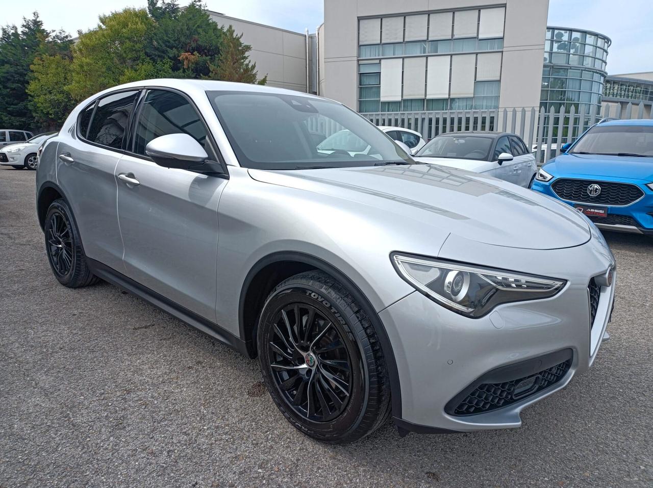 Alfa Romeo Stelvio 2.2 Turbodiesel 180 CV AT8 RWD Business