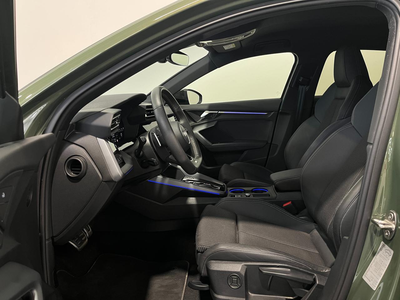 AUDI A3 SPORTBACK 2.0 TDI S-TRONIC S-LINE EDITION