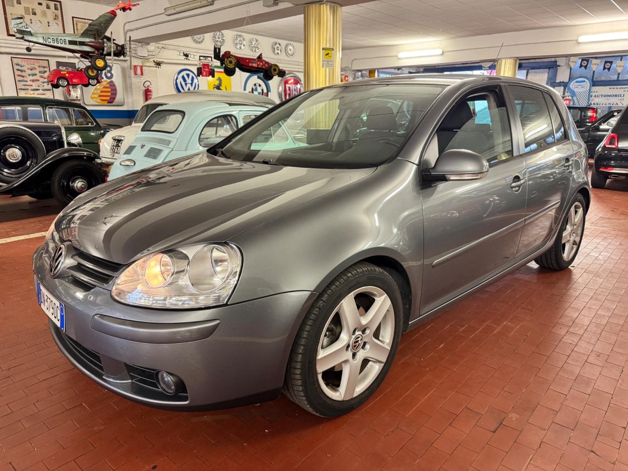Volkswagen Golf 2.0 TDI DPF 5p.