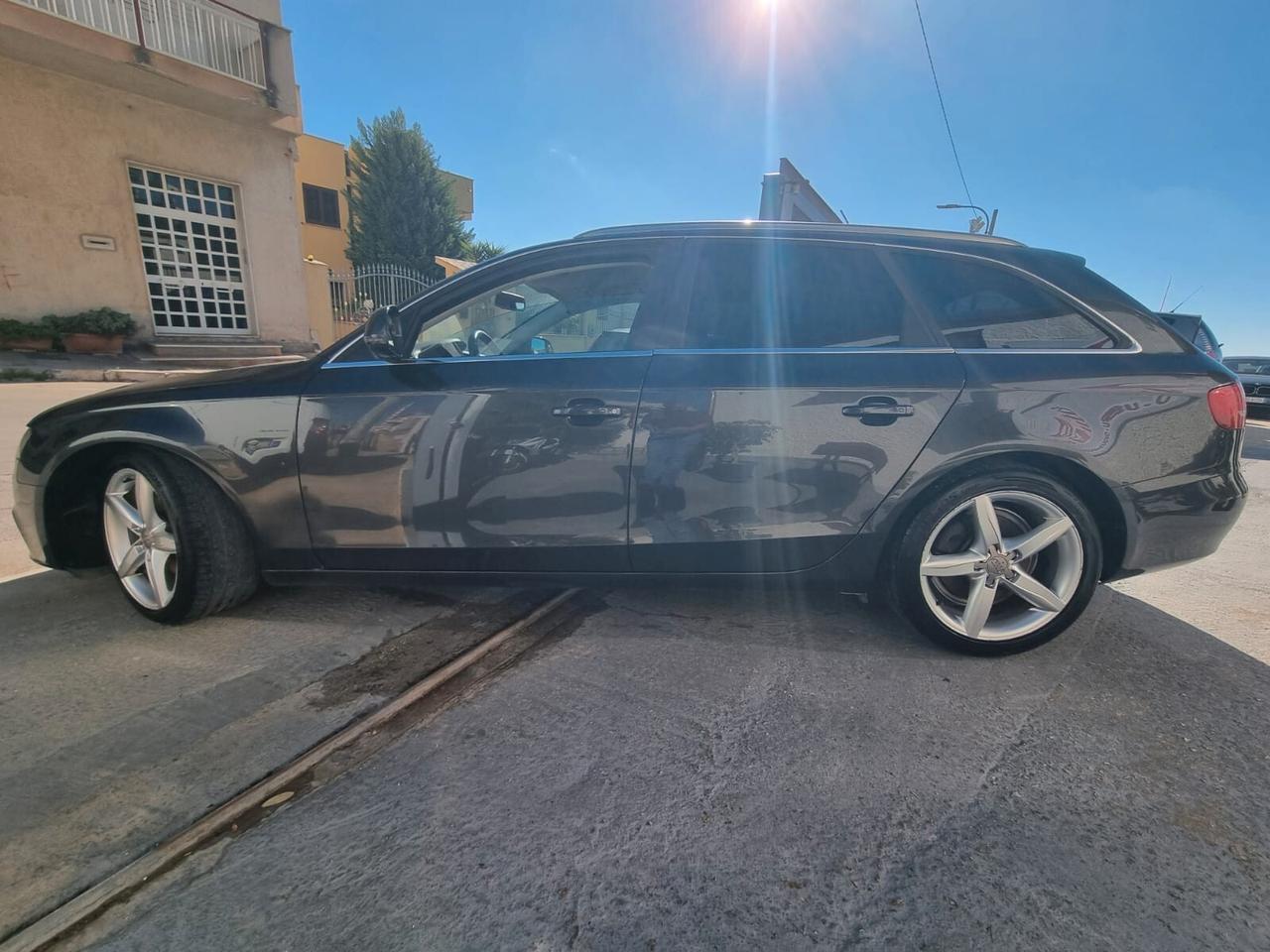 Audi A4 Avant 2.0 TDI 143CV F.AP. mult. Ambiente