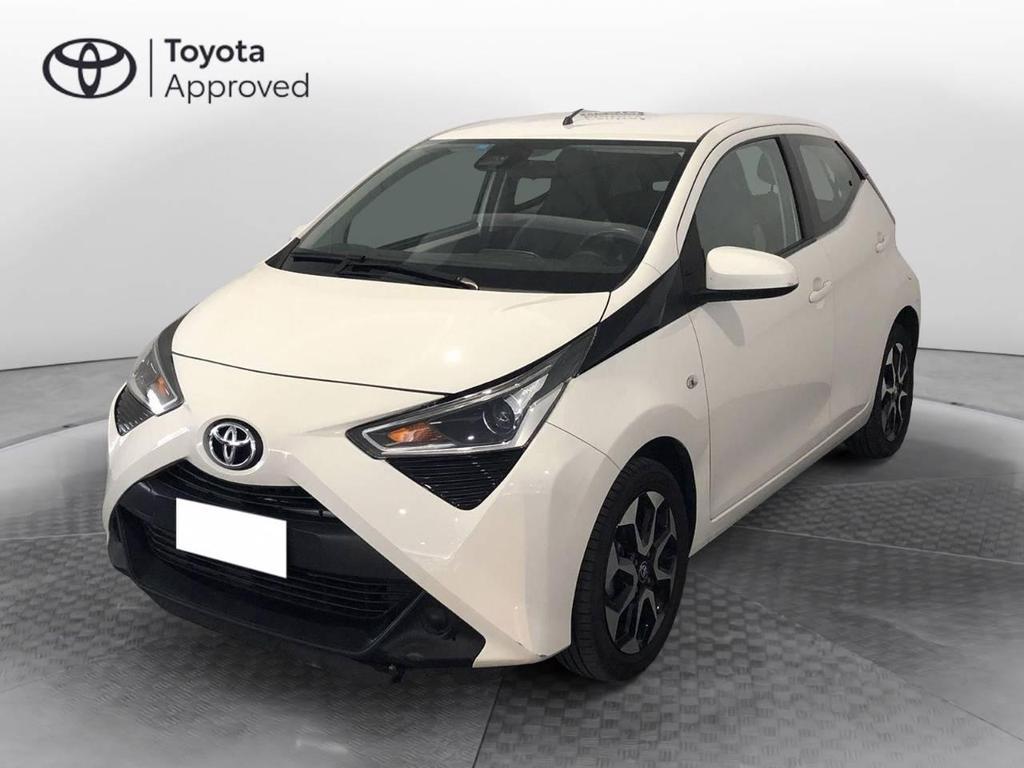 Toyota Aygo 5 Porte 1.0 VVT-i x-play M-MT