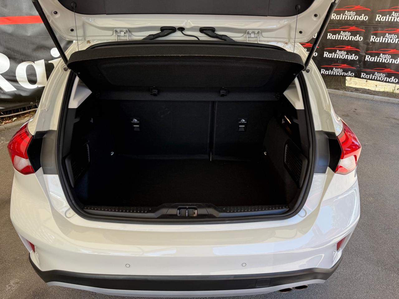 Ford Focus 1.5 Diesel 120 CV automatico 5p. Active