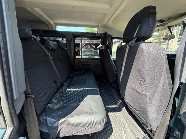 LAND ROVER Defender 110 2.2 TD4 Station Wagon N1 7 POSTI