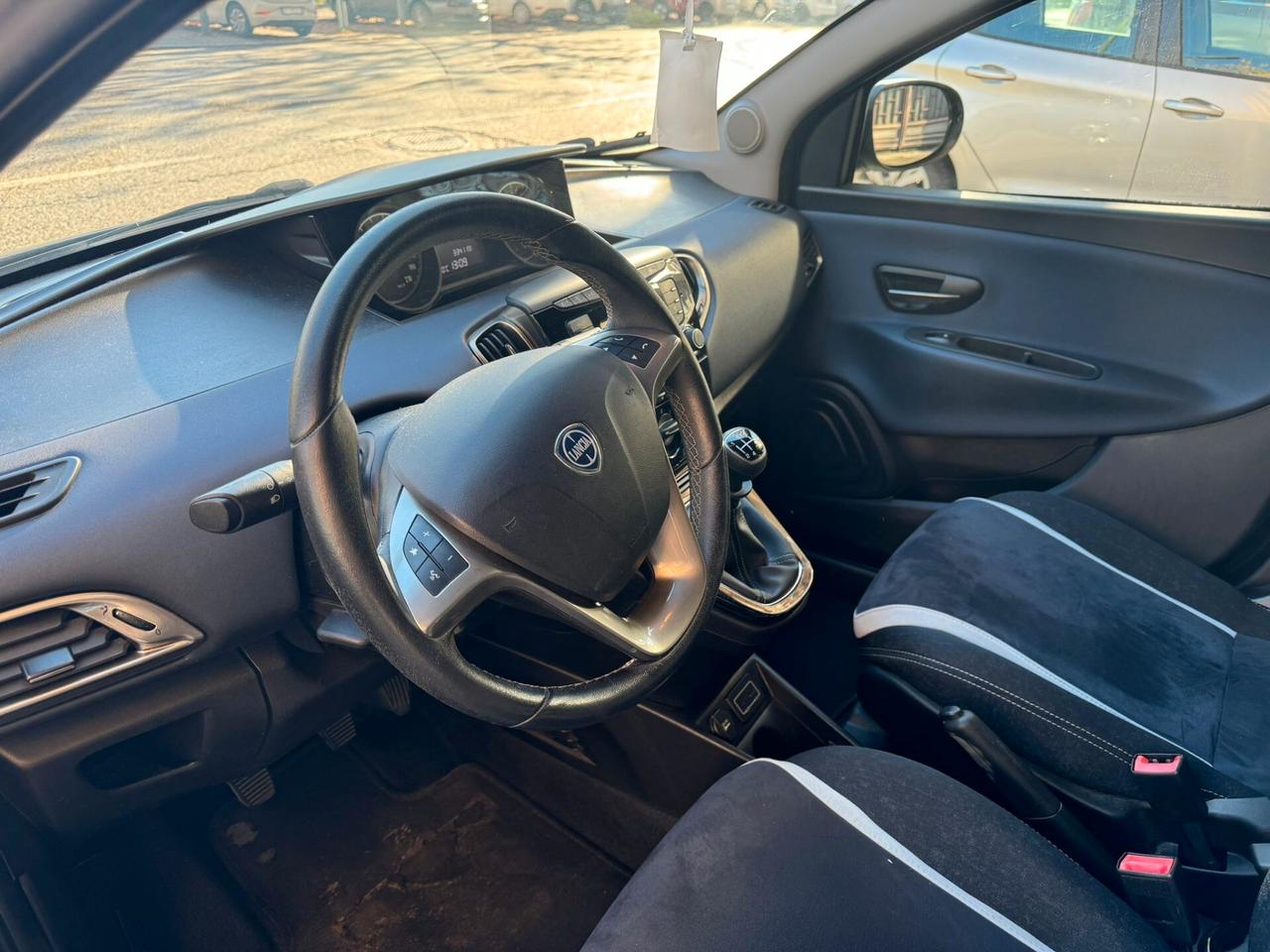 Lancia Ypsilon 1.2 69 CV 5 porte Mya SOLO 33000KM