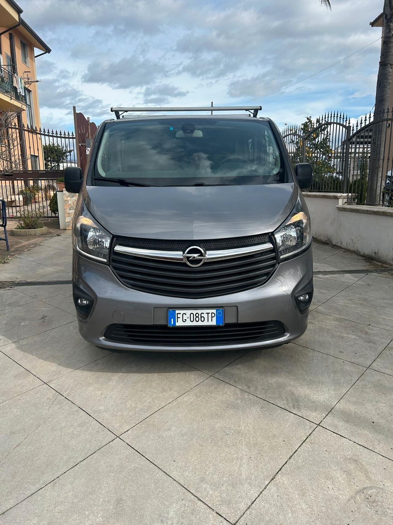 Opel Vivaro 29 2.0 CDTI 120CV PC-TN Combi Semivetrato Fap M1