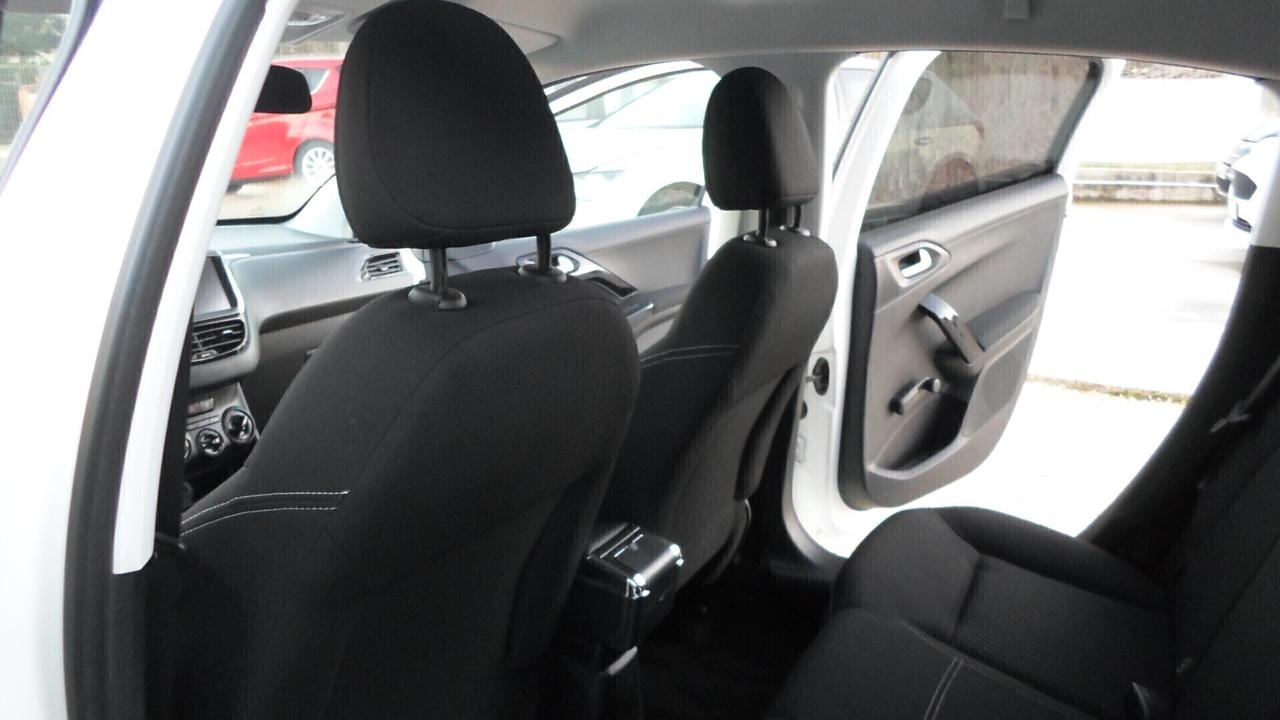 Peugeot 208 BlueHDi 75 5 porte Active