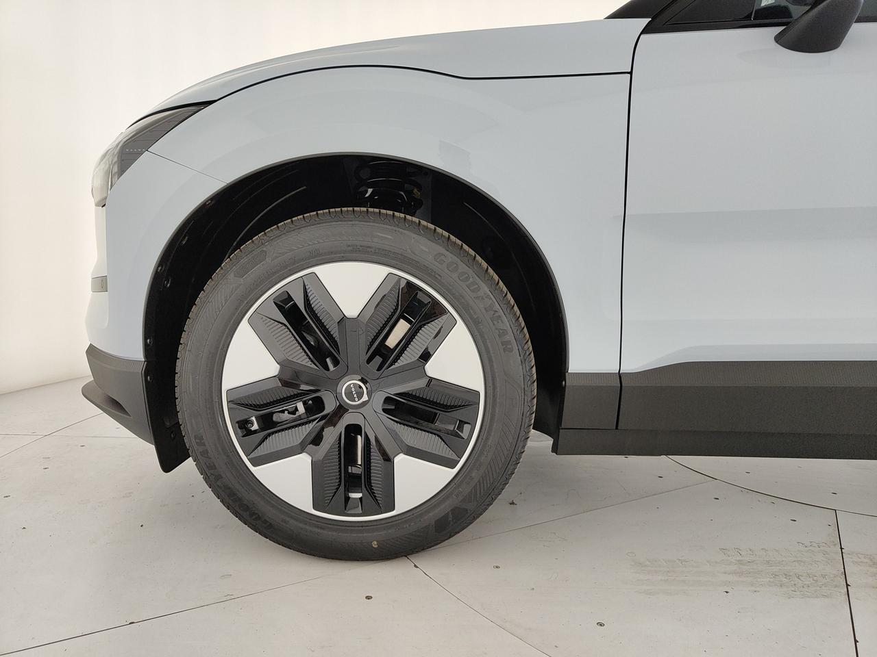 VOLVO EX30 Plus P5 Electric