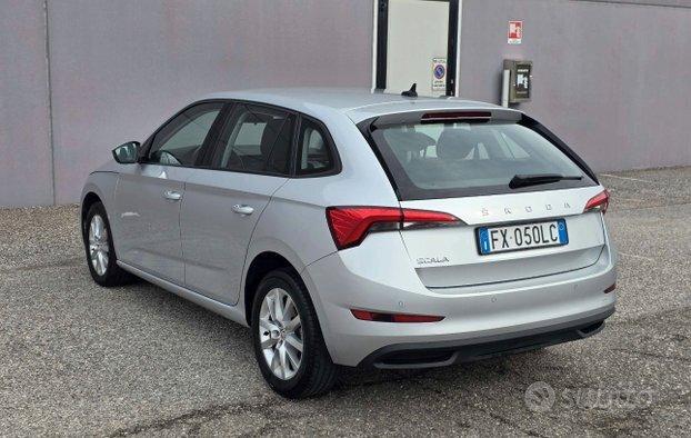 Skoda Scala 1.6 tdi 2019 cambio automatico