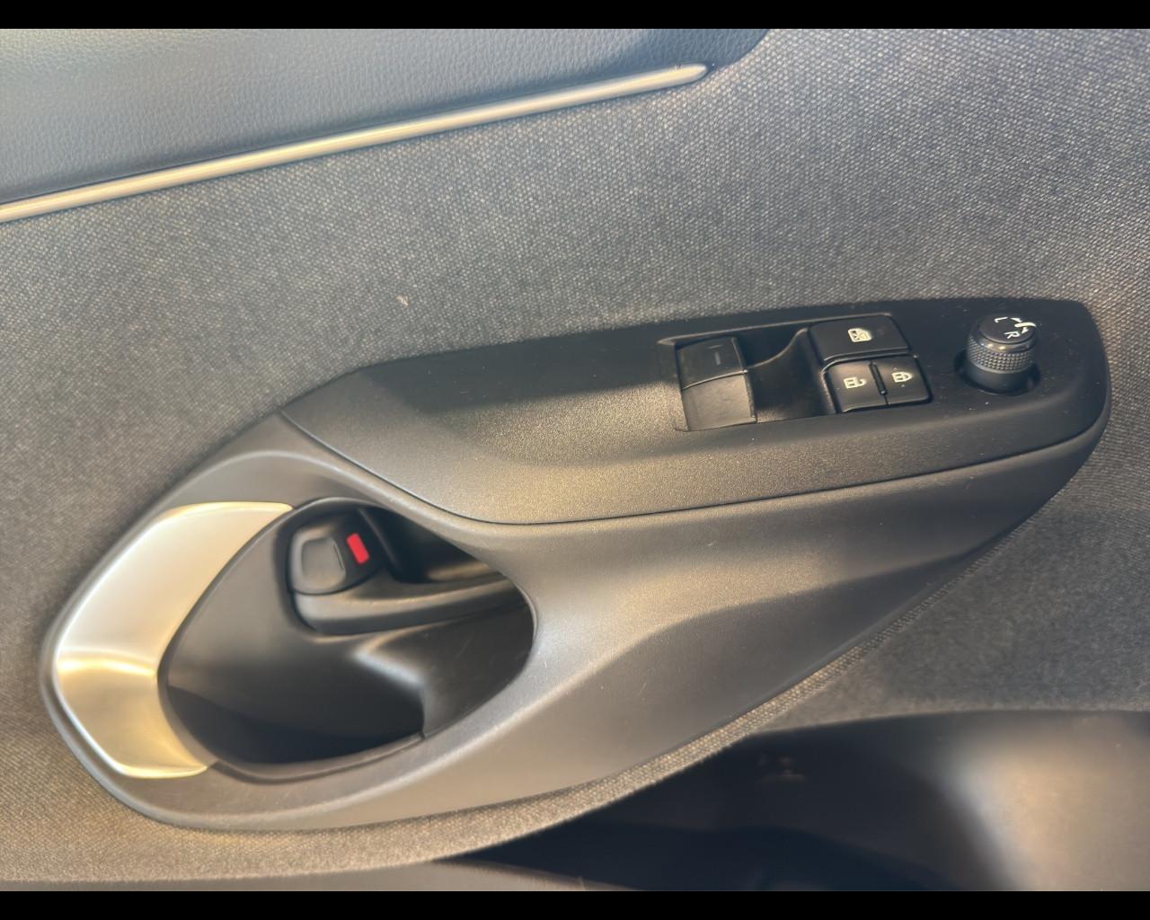 TOYOTA Yaris 4ª serie - Yaris 1.5 Hybrid 5 porte Business