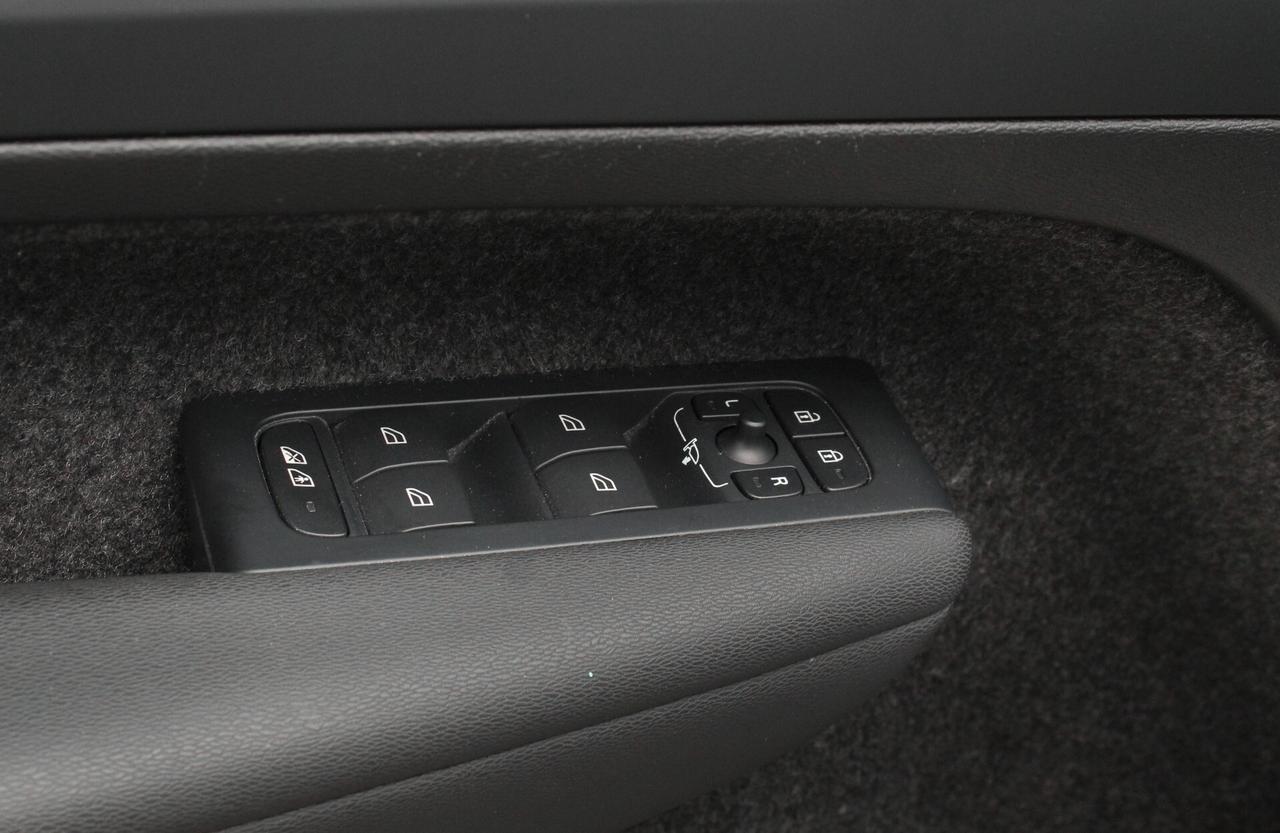 Volvo XC40 T2 automatico Essential