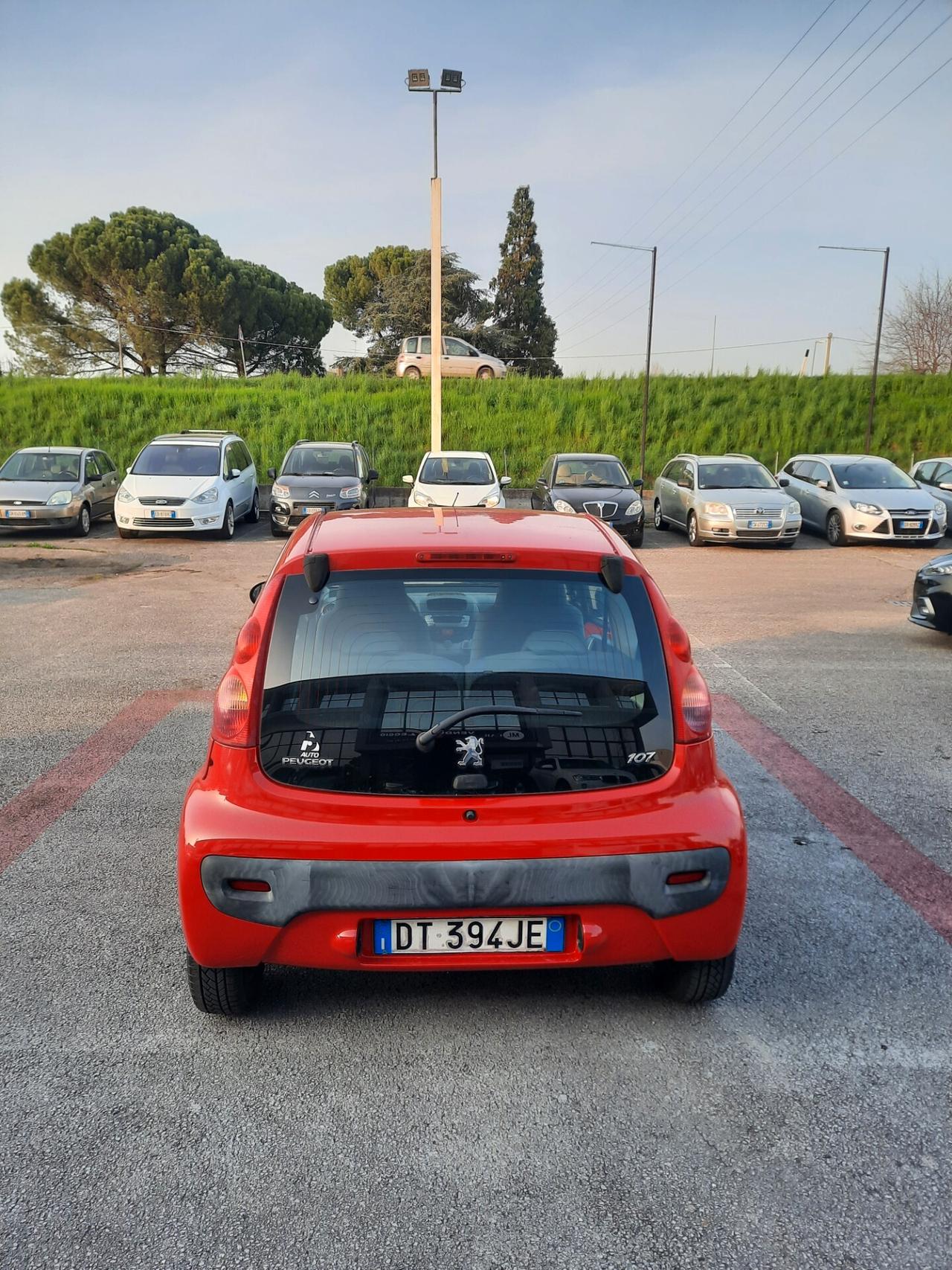 Peugeot 107 1.0 68 CV Ok neopatentati