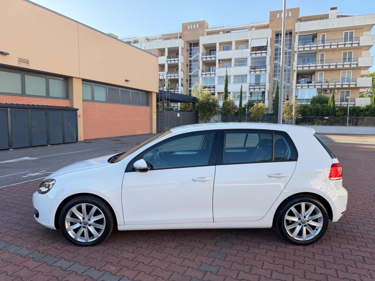 Volkswagen Golf 2.0 TDI Highline *KM 29.000*LED