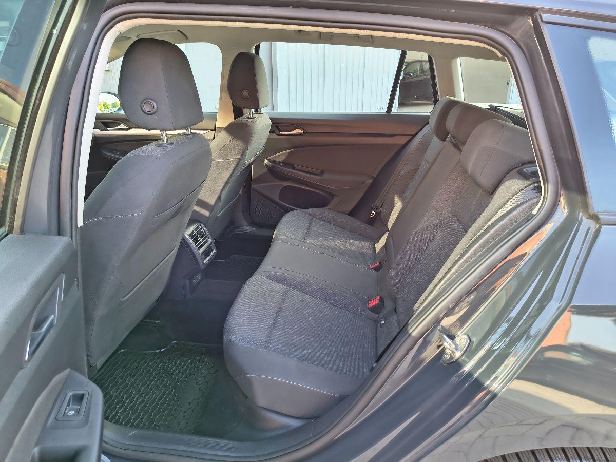 VOLKSWAGEN - Golf - Variant 2.0 TDI SCR Style