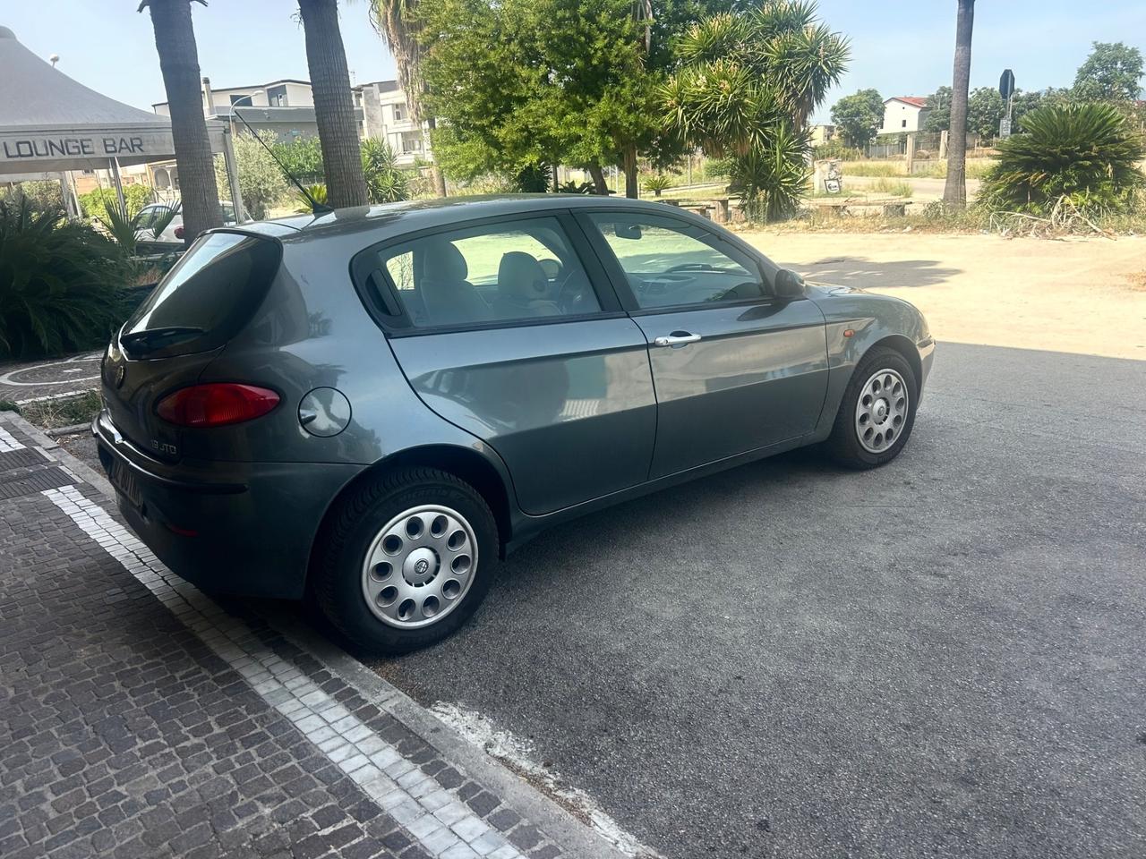 Alfa Romeo 147 1.9 JTD (115 CV) cat 5p. Distinctive