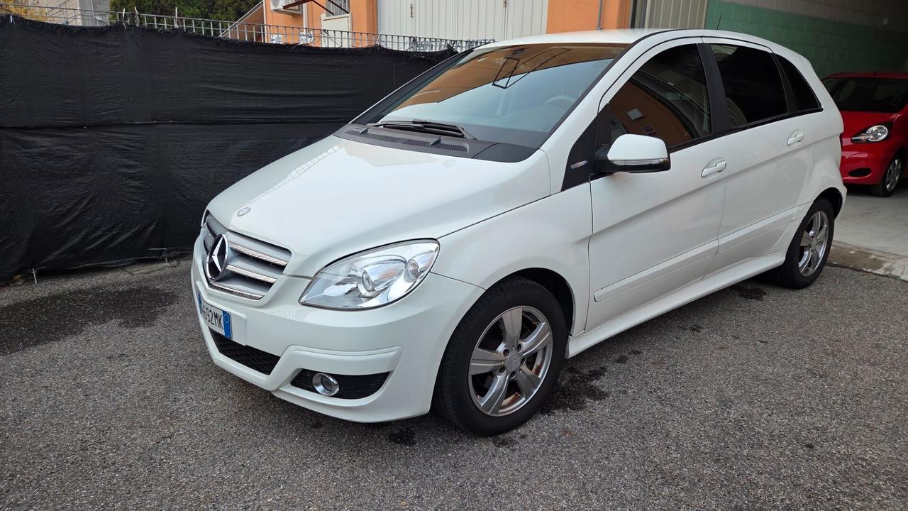 Mercedes-benz B 180 NGT BlueEFFICIENCY Executive unico proprietario