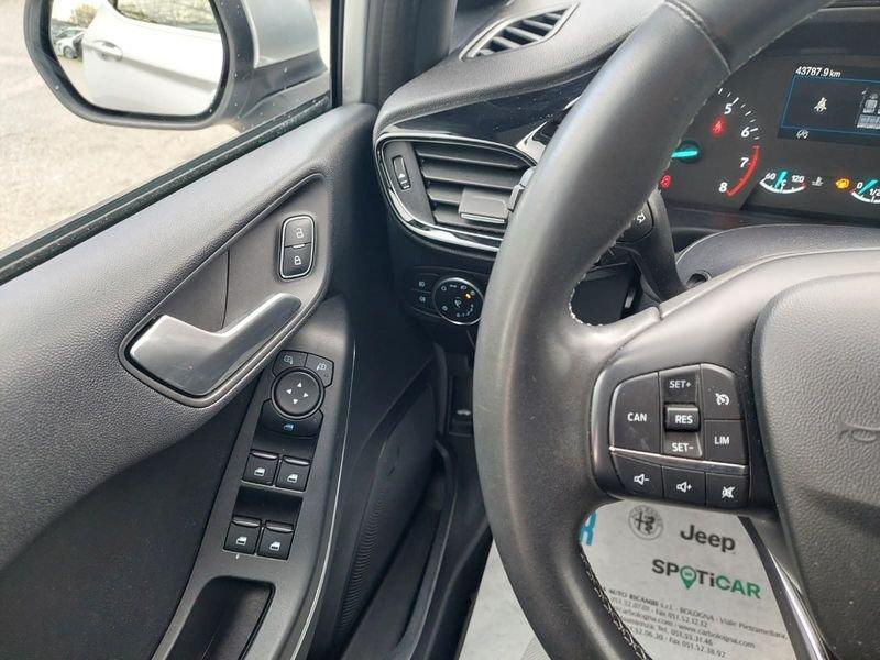 Ford Fiesta 1.0 EcoBoost Hybrid 125CV Titanium