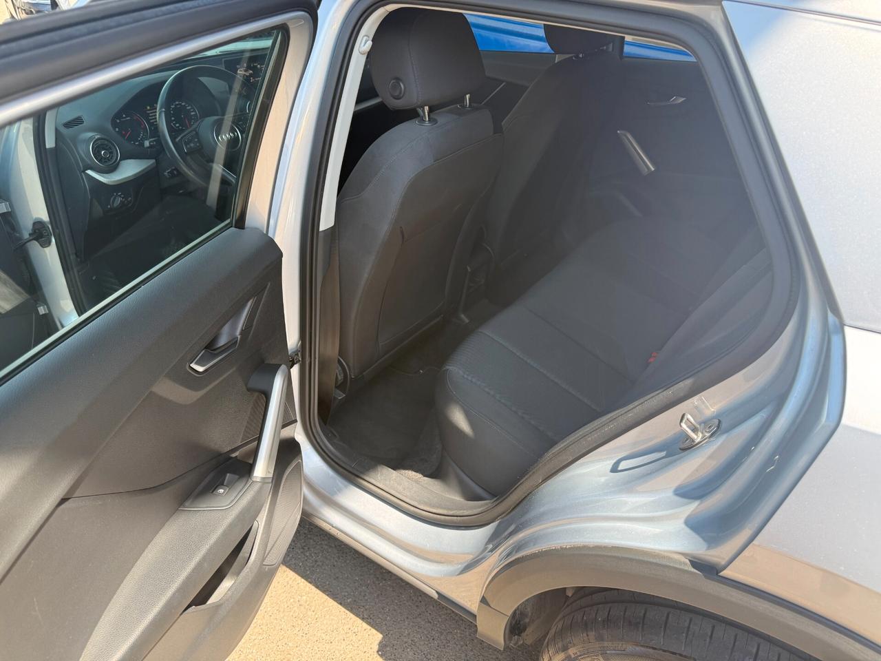 Audi Q2 30 TDI Business