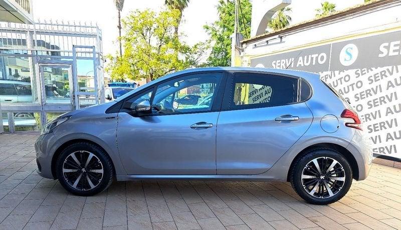 Peugeot 208 PureTech 82 5 porte Signature