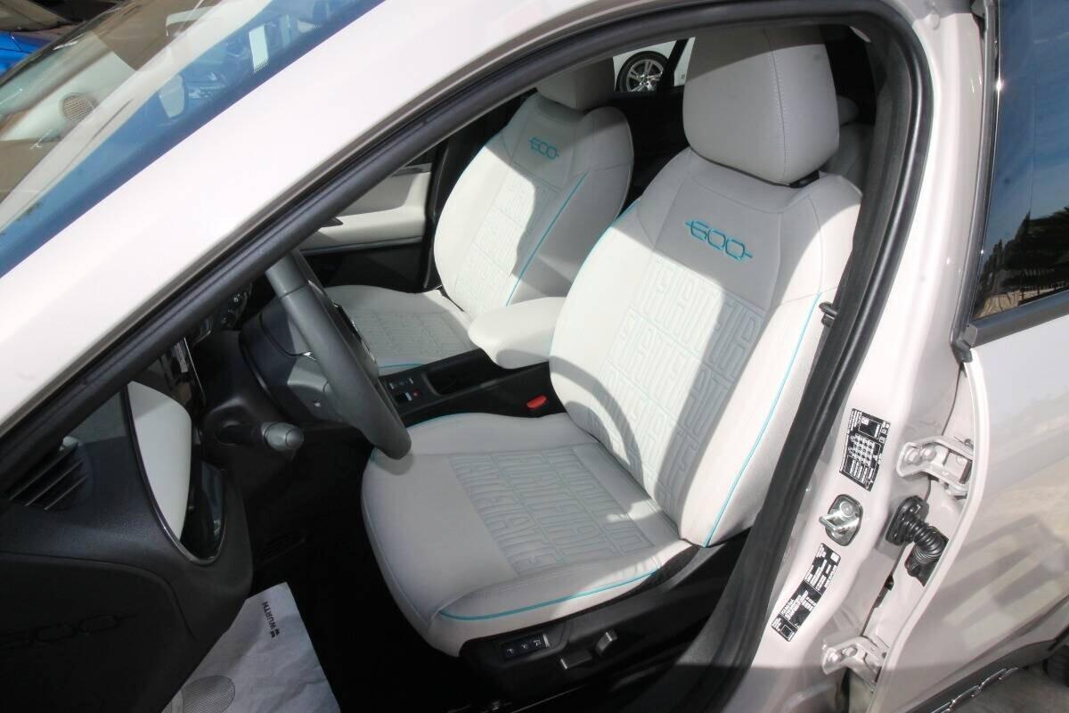 Fiat 600e La Prima 15.000km |2024