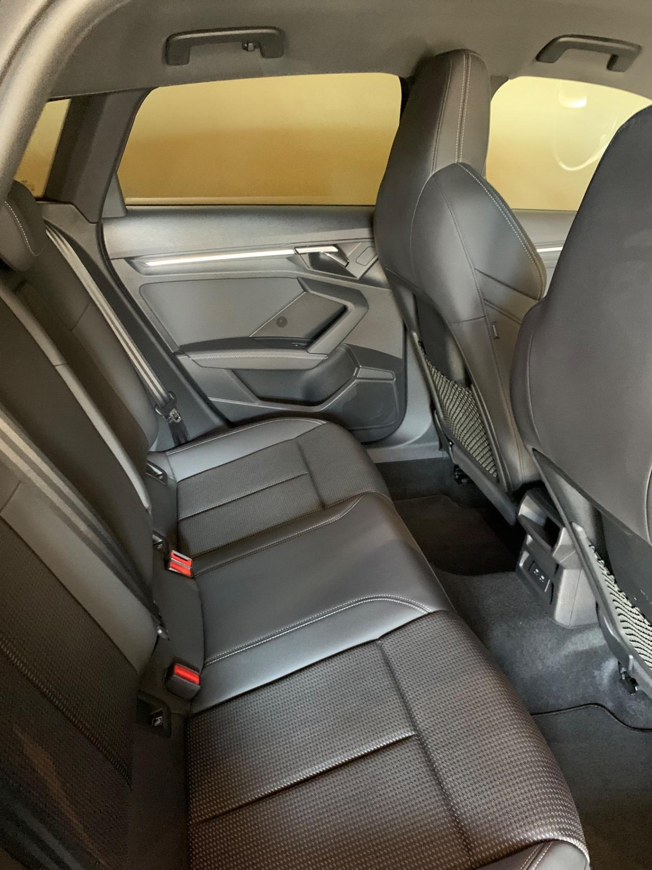 Audi A3 SPB 35 TDI S tronic S line edition in&out