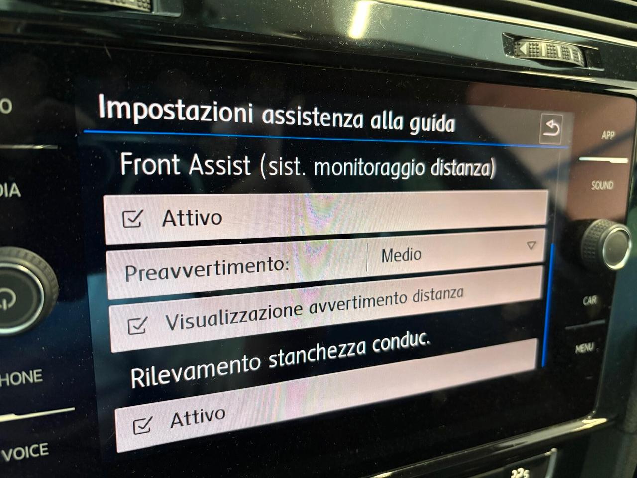 Volkswagen Golf SPORT 1.6 TDI 5p. BMT R-LINE UNICO PR.
