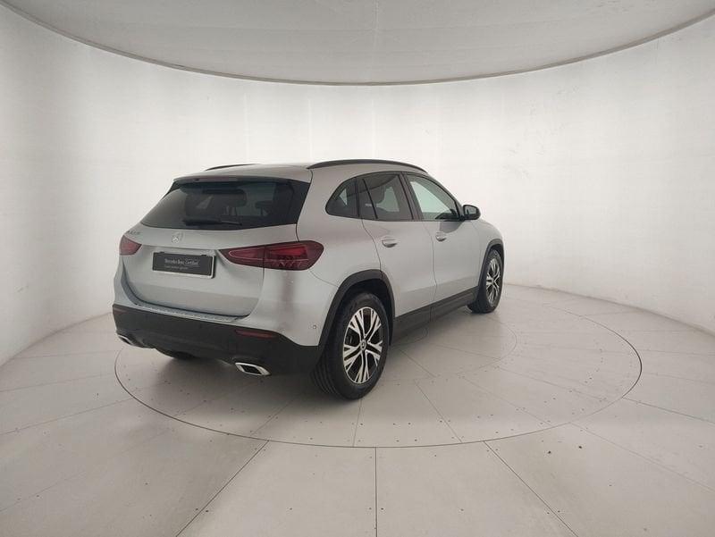Mercedes-Benz GLA 200 Progressive Advanced Plus auto