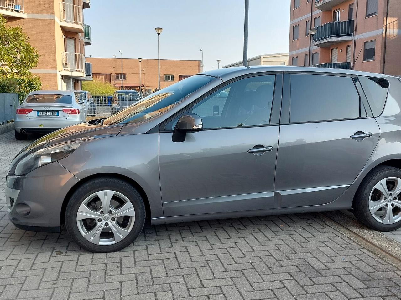 Renault Scenic Scénic X-Mod 1.5 dCi 110CV Luxe