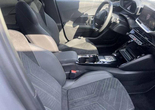 PEUGEOT 2008 PureTech 130 S&S EAT8 GT VISION+NAVI PACK+TETTO