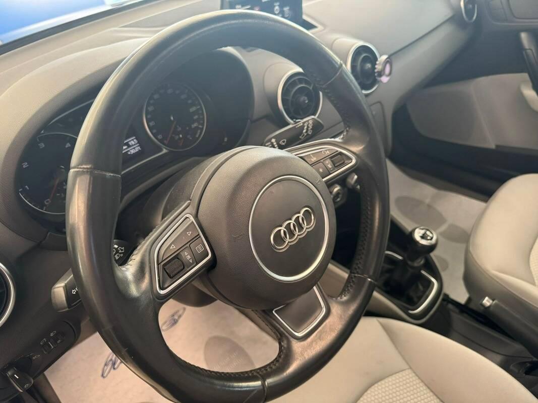 Audi A1 1.6 tdi Ambition 105cv