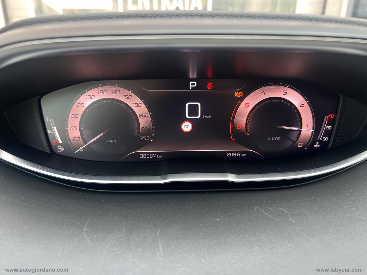 PEUGEOT 5008 BlueHDi 130 S&S EAT8 GT