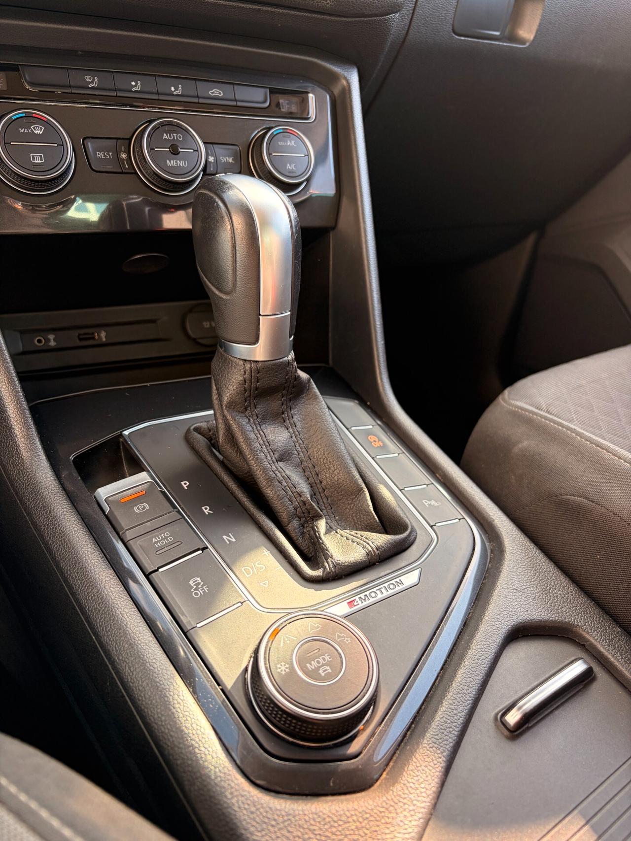 Volkswagen Tiguan 2.0 TDI SCR DSG Business BlueMotion Technology