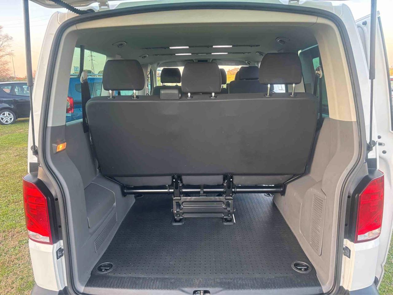 Volkswagen Caravelle T6.1 2.0 TDI 110CV PC Trendline