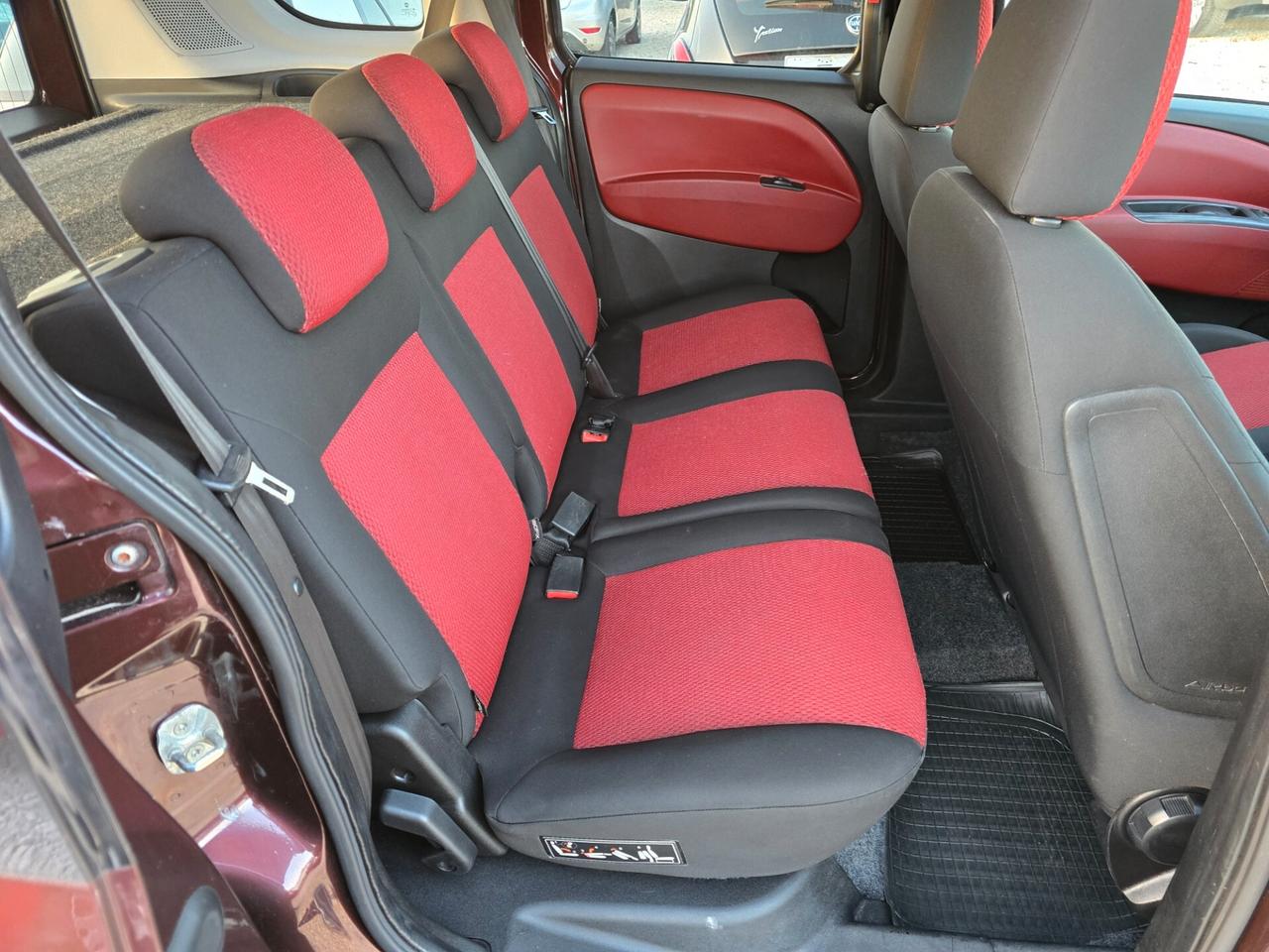 Fiat Doblo Doblò 1.6 5 posti