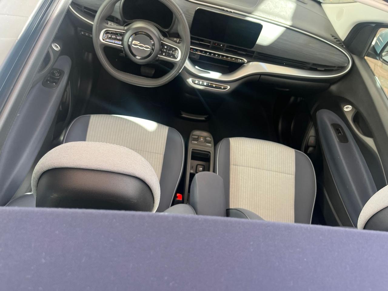 Fiat 500 500e Cabrio 42 kWh Passion